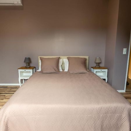 Domaine Des Grands Chenes Bed and Breakfast Preveranges Exteriör bild