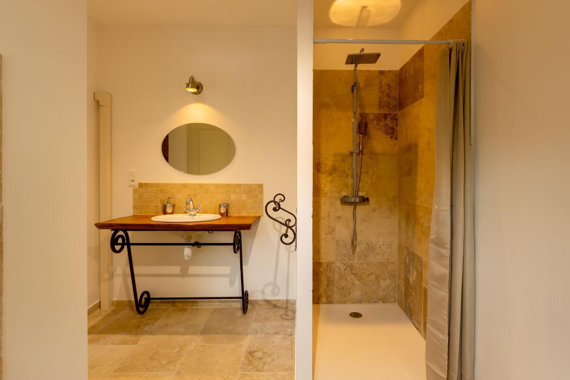 Domaine Des Grands Chenes Bed and Breakfast Preveranges Exteriör bild